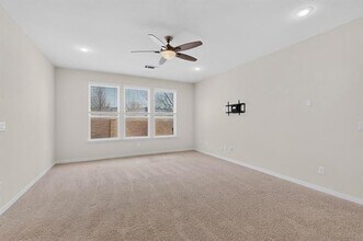 709 Windward Dr in Little Elm, TX - Building Photo - Building Photo