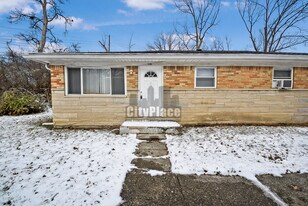 2410 N Lesley Ave in Indianapolis, IN - Building Photo