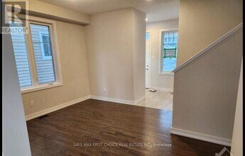 113 Hackamore Cres in Ottawa, ON - Building Photo - Building Photo