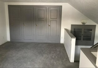 5830 S Kelly Ave, Unit #1 in Portland, OR - Building Photo - Building Photo