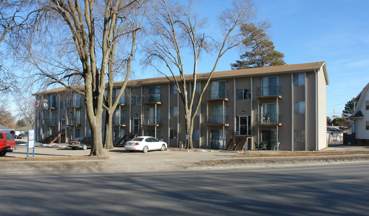 Monarch Apartments in Papillion, NE - Foto de edificio