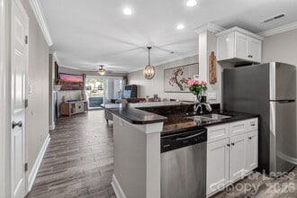 18695 Vineyard Point Ln in Cornelius, NC - Building Photo - Building Photo