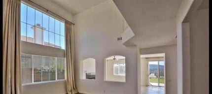 721 Helmsdale Rd in San Marcos, CA - Building Photo - Building Photo