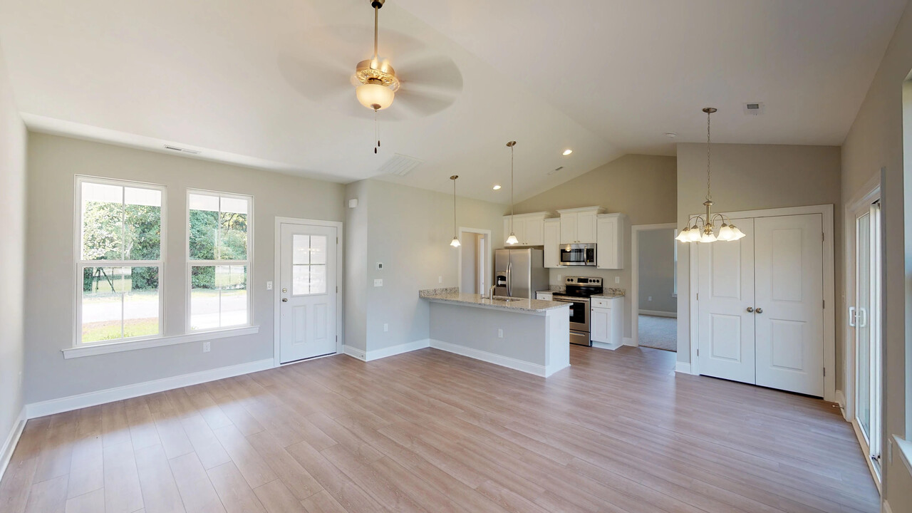 5 Racquet Club Dr in Pawleys Island, SC - Building Photo