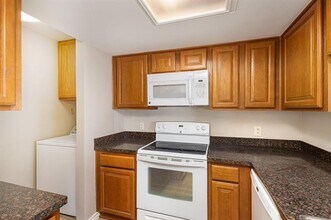 1603 Marsh Ln in Carrollton, TX - Building Photo - Building Photo