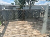 2408 Ivanhoe Dr photo'