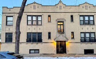 2544 W Hollywood Ave in Chicago, IL - Building Photo