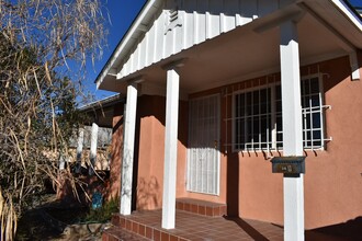 422 Vassar Dr SE in Albuquerque, NM - Building Photo - Building Photo