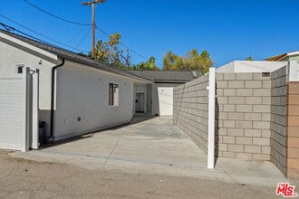 315 N Lincoln St in Burbank, CA - Building Photo - Building Photo