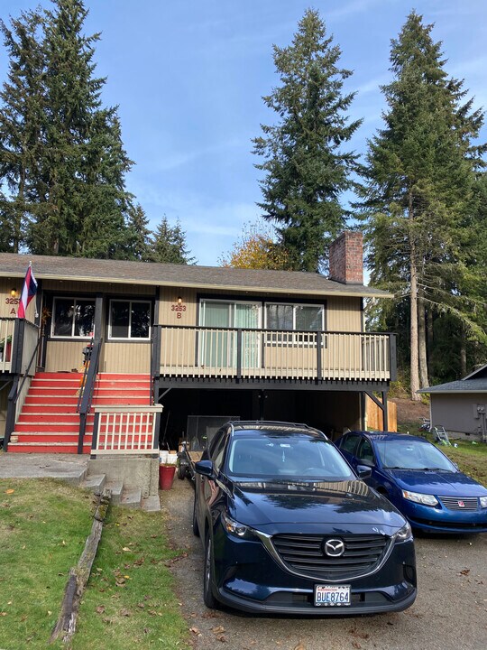 3253 SE Goldmaur Ct in Port Orchard, WA - Foto de edificio