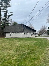 5043 Thursby Rd in North Canton, OH - Building Photo - Building Photo