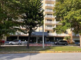 15600 NW 7th Ave in Miami, FL - Building Photo