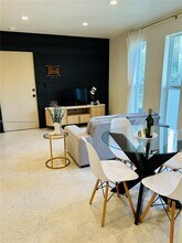 6310 SW 79th St in South Miami, FL - Building Photo - Building Photo