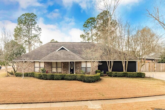 2752 Galahad Dr in Baton Rouge, LA - Foto de edificio - Building Photo