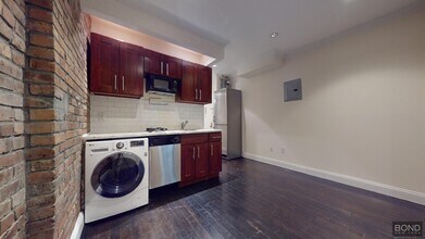 610 E 9th St in New York, NY - Building Photo - Building Photo