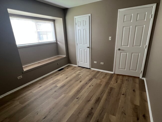 2664 Woodview Ct in Waukegan, IL - Building Photo - Building Photo