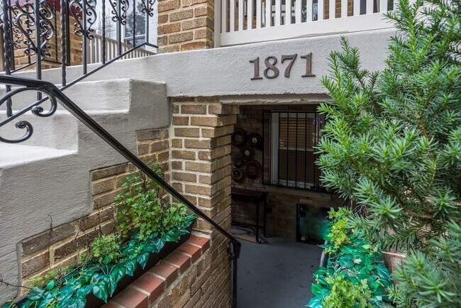 1871 Newton St NW in Washington, DC - Building Photo - Building Photo