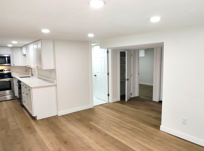 951 Logan Ave S in Salt Lake City, UT - Building Photo - Building Photo