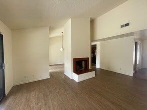 346 Oliver Rd in Santa Barbara, CA - Building Photo - Building Photo