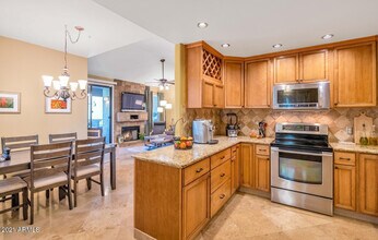 15151 N Frank Lloyd Wright Blvd in Scottsdale, AZ - Building Photo - Building Photo