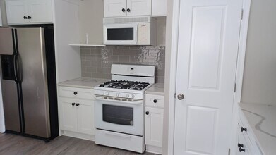 139 S Lumber St, Unit 2 in Allentown, PA - Building Photo - Building Photo