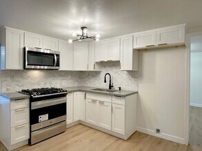 3141 Hillview Dr N in Chino, CA - Building Photo - Building Photo