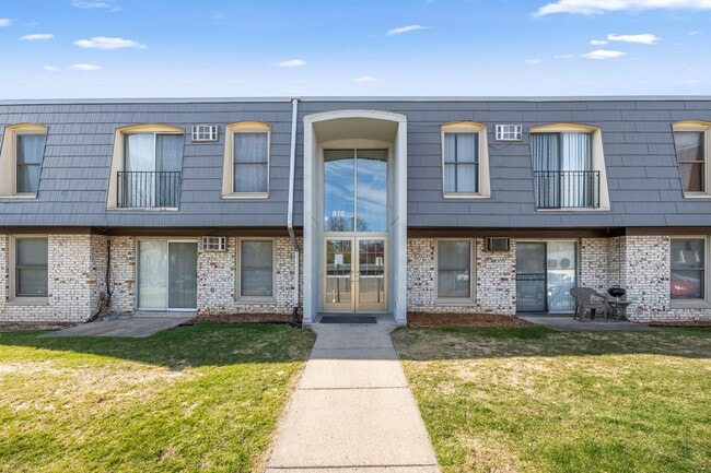 property at 810 9th Ave S