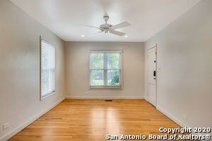 118 Vassar Ln in San Antonio, TX - Foto de edificio - Building Photo