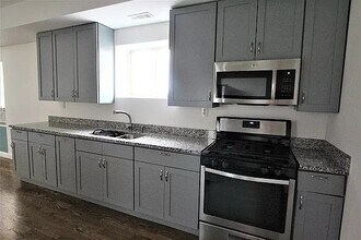 8053 S Throop St, Unit 3 in Chicago, IL - Building Photo - Building Photo