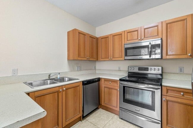 809 Talia Cir in Lake Worth Beach, FL - Building Photo - Building Photo