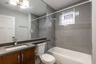 559 W Arlington Pl in Chicago, IL - Building Photo - Building Photo