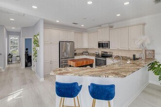 4603 Overlook Dr NE in St. Petersburg, FL - Building Photo - Building Photo