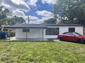 6370 Atlanta St in Hollywood, FL - Building Photo