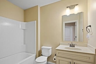 11274 Whitewater Dr in Woodbury, MN - Building Photo - Building Photo