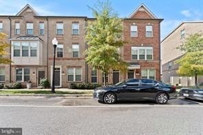 property at 224 S Newkirk St