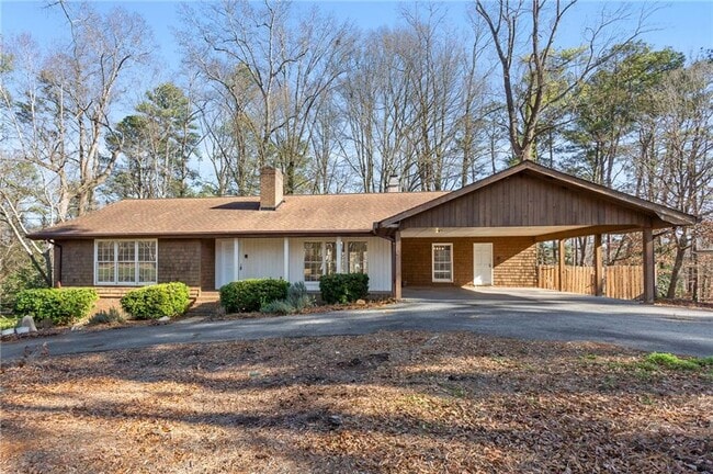 property at 3355 Pinetree Dr SE