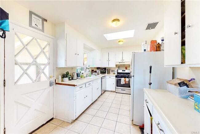 289 Ramona Dr-Unit -289 Ramona in San Luis Obispo, CA - Building Photo - Building Photo