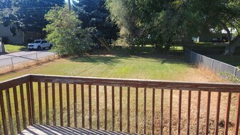 11024 E 10th Ave in Spokane Valley, WA - Building Photo