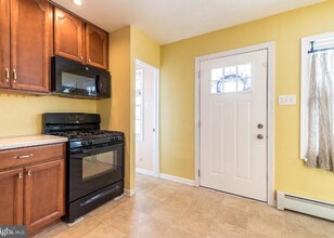 2862 Nautilus Rd in Philadelphia, PA - Building Photo - Building Photo