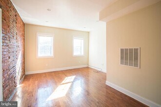 1836 E Passyunk Ave in Philadelphia, PA - Building Photo - Building Photo