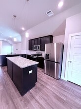 32035 Brilliant Sun Ct in Fulshear, TX - Building Photo - Building Photo