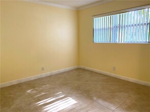 600 SE 2nd Ave, Unit K4 in Deerfield Beach, FL - Building Photo - Building Photo