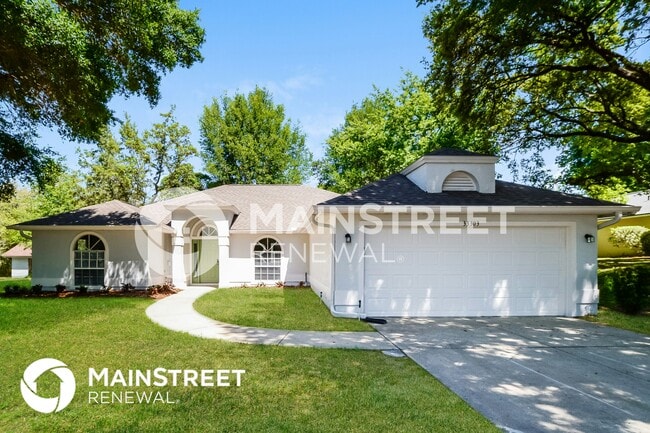 property at 33303 Lake Bend Cir