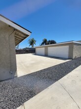 2425 Tahoe Cir-Unit -Unit B in Hemet, CA - Building Photo - Building Photo