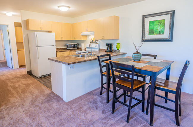 Piilani Garden Apartments in Kihei, HI - Building Photo - Building Photo