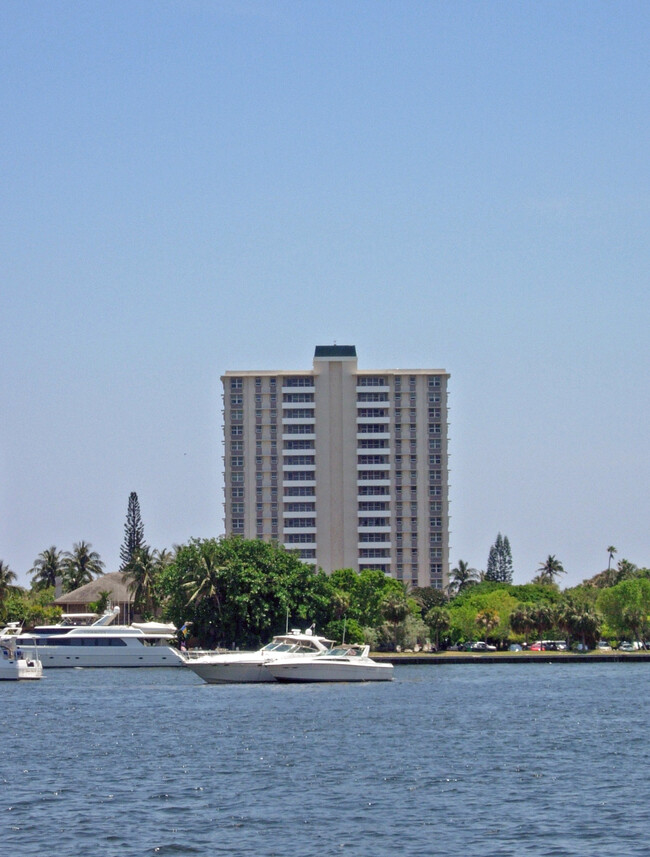 Sabal Ridge in Boca Raton, FL - Foto de edificio - Building Photo