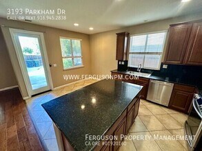 3193 Parkham Dr in Roseville, CA - Building Photo - Building Photo