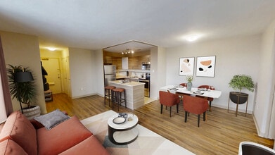 Linwood Apartment in Mississauga, ON - Building Photo - Building Photo