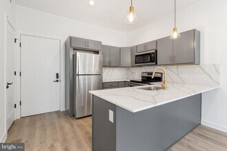 2046 E Lehigh Ave in Philadelphia, PA - Building Photo - Building Photo