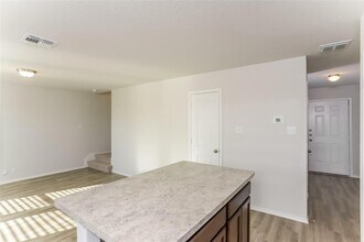 5015 Giant Sequoia Way in Spring, TX - Foto de edificio - Building Photo